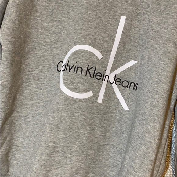 Crewneck sweatshirt - Picture 2 of 3